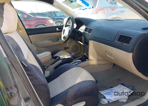 1999 Volkswagen Jetta Gls z USA, uszkodzony, nr VIN 3VWSA29M6XM040515